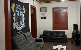 Quarto inteiro, próx ao Centro - República Saideira